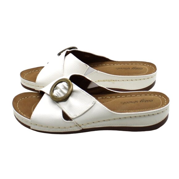 Easy Street Flats - Picture 5 of 9